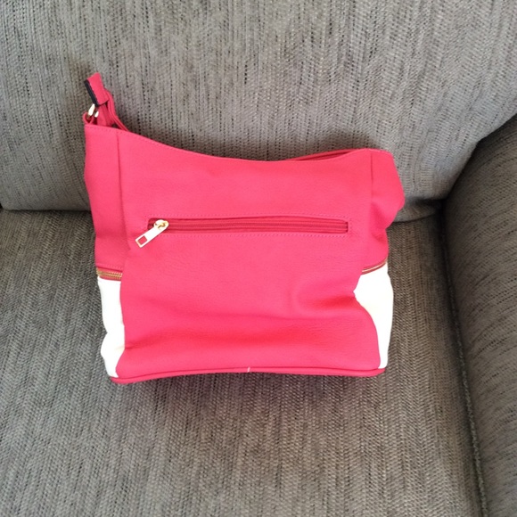 Zip Colorblock Crossbody Bucket Satchel - Picture 4 of 5